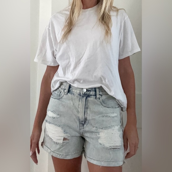 American Eagle Outfitters Women's Light Blue Distressed Shorts - Picture 1 of 4